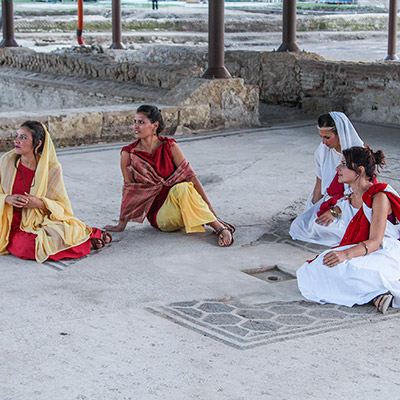 abiti romani ad aquinum in festa